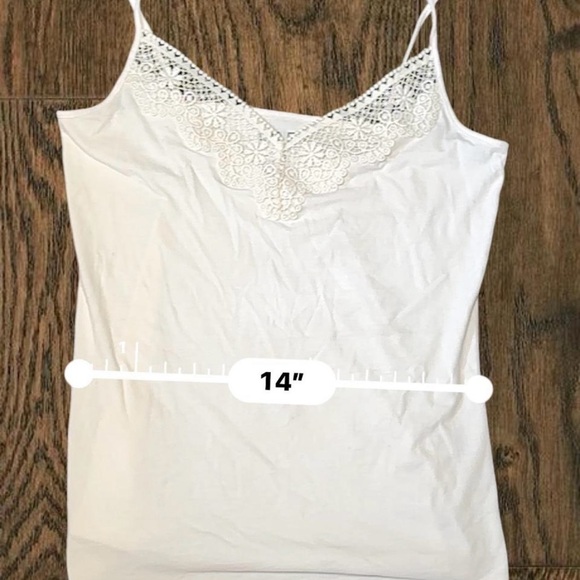 White Vintage-Inspired LOFT Tank Size M - Picture 7 of 7